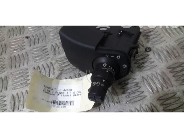 Ручка стеклоочистителей 8201590631 Renault Clio III