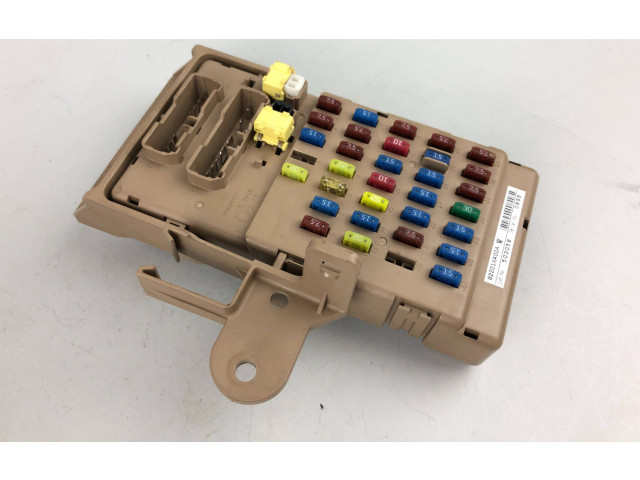 Блок предохранителей  82201XA00A   Subaru B9 Tribeca    