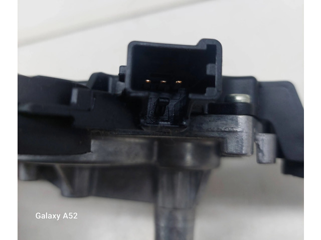 Моторчик заднего дворника 31218473, 0390201875    Ford S-MAX