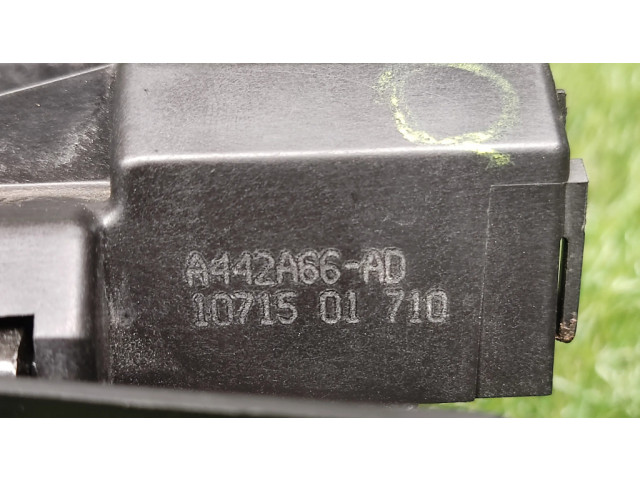 Zámek zadních dveří A442A66AD Ford Fiesta 2015