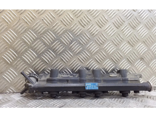 Топливная рампа 0280151026, 037133313J   Volkswagen PASSAT B4  