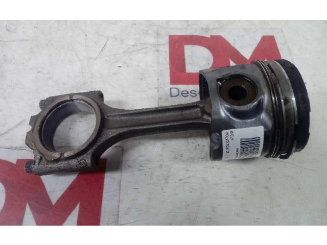  Поршень с шатуном    Volvo XC90  