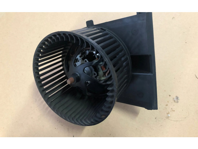 Вентилятор печки    1J1819021A   Volkswagen Bora