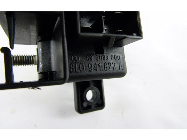 Блок предохранителей 8L0941822A   Audi A6 S6 C5 4B    