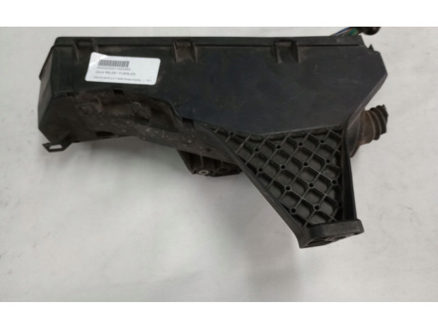 Блок предохранителей 9494210 Volvo XC90