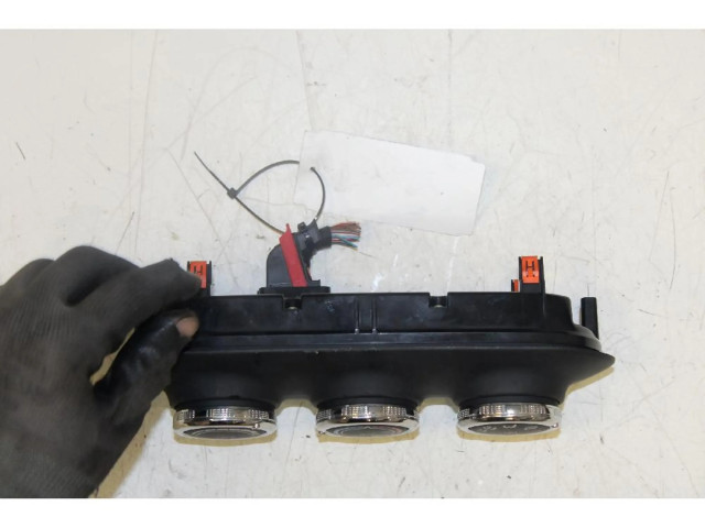 Блок управления климат-контролем    Jeep Renegade