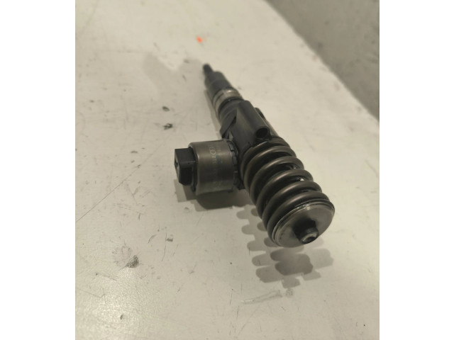 Форсунка 0414720404    Audi A3 S3 8P   