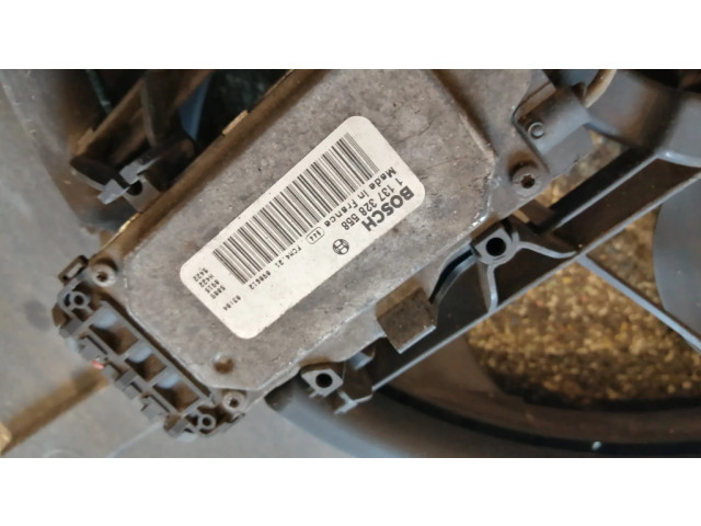 Вентилятор радиатора     3M5H8C607UH    Ford Focus 1.6