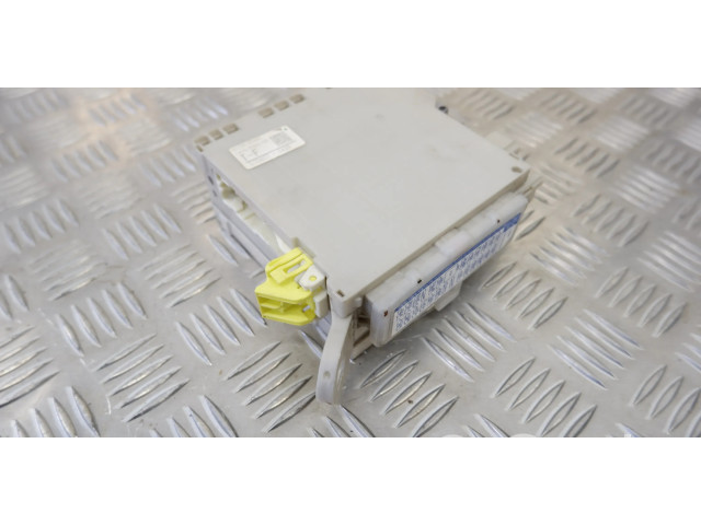 Блок предохранителей 8273050490   Lexus LS 460 - 600H    