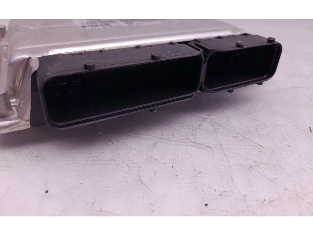 Блок управления двигателя 038906012FH, 0281010657 Volkswagen New Beetle