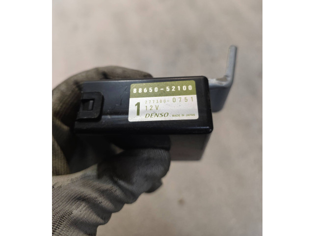 Блок управления 8865052100, 2773000751   Toyota Corolla Verso E121