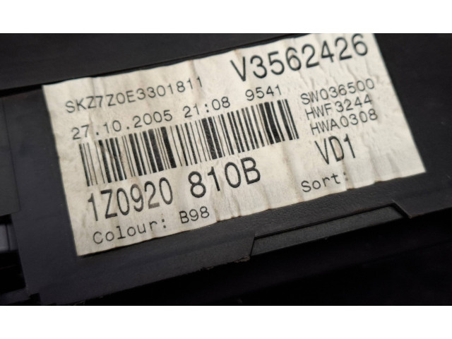 Панель приборов 1Z0920810B   Skoda Octavia Mk2 (1Z)       
