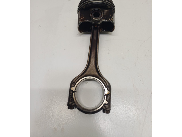 Поршень с шатуном    04EC, 604EBK   Volkswagen Golf VII