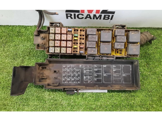 Блок предохранителей 56009984AR, 56009984AR   Jeep Cherokee III KJ    