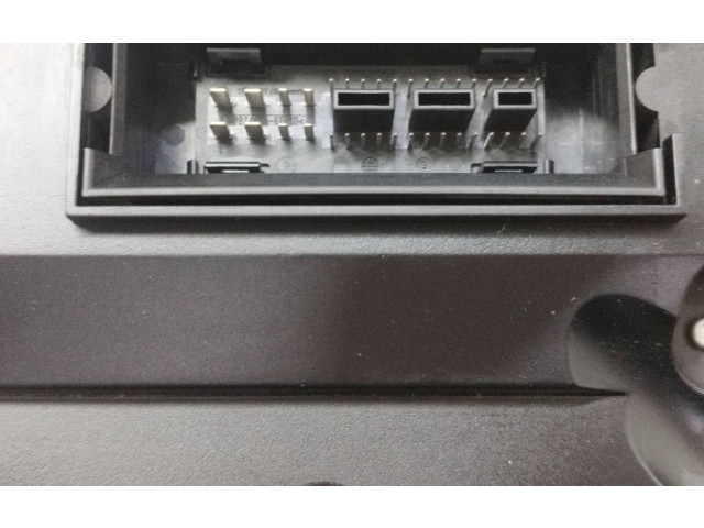 Přístrojová deska Volkswagen Caddy 2010 1T0920854C