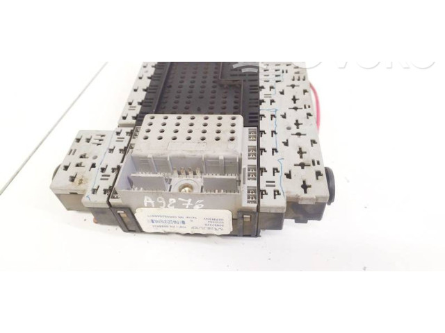 Блок предохранителей  8688434, 30657428   Volvo XC90    