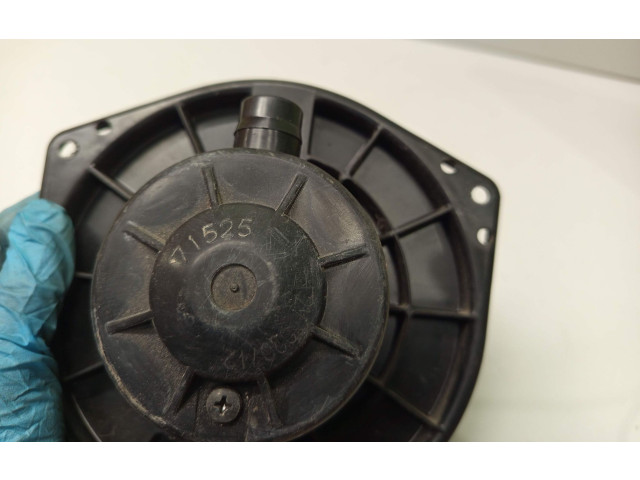 Вентилятор печки Mitsubishi L200