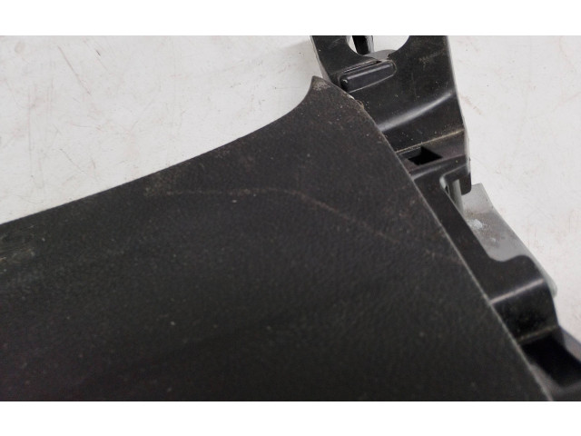 Подушка безопасности для колен 7030A31653 Mitsubishi Outlander