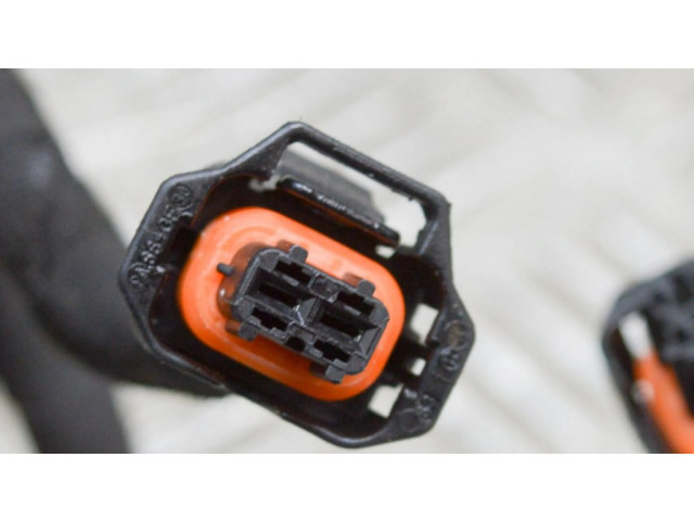 Топливная рампа H4P39G774AC Jaguar F-Type 2.0 для двигателя PT204