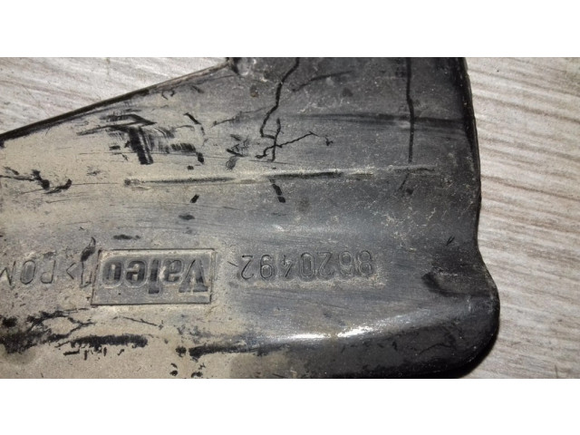 Деталь передней фары