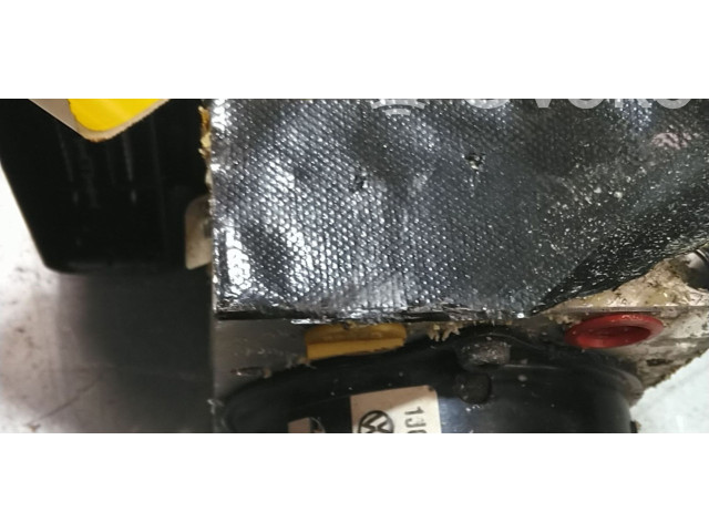 Блок АБС 1J0614417D, 1C0907379K Skoda Octavia Mk1 (1U) 1996 - 2004 года