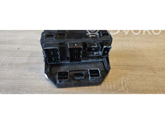 Pojistková skříňka 04692335AE Chrysler Town & Country 2016