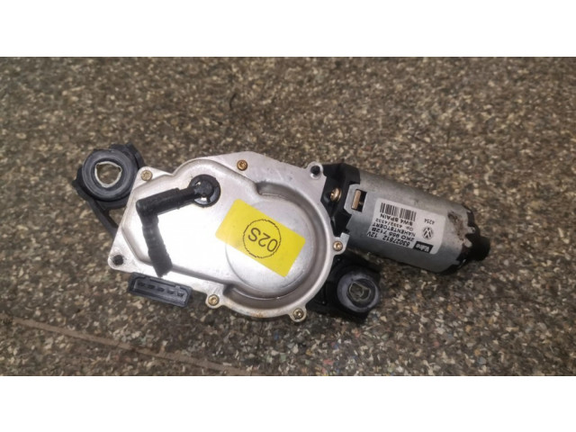 Моторчик заднего дворника 2K0955712B Volkswagen Caddy