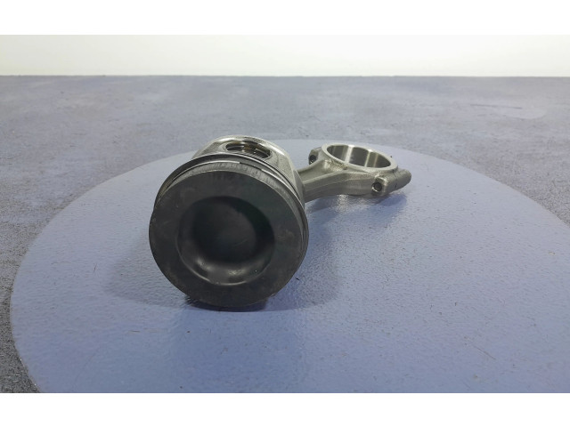 Píst Audi A6 S6 C7 4G CGLC