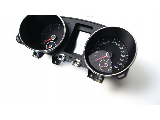 Панель приборов 5K7920872B Volkswagen Golf VI