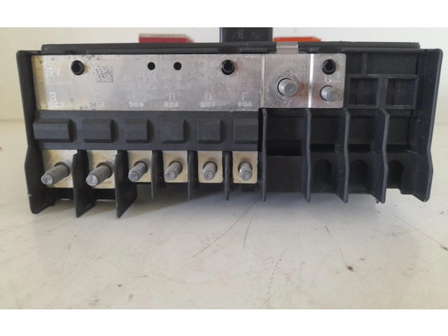 Блок предохранителей 1K0937125D Audi A3 S3 8L