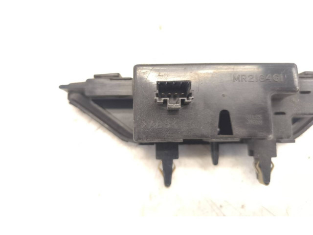 Дисплей    MR216461   Mitsubishi Galant