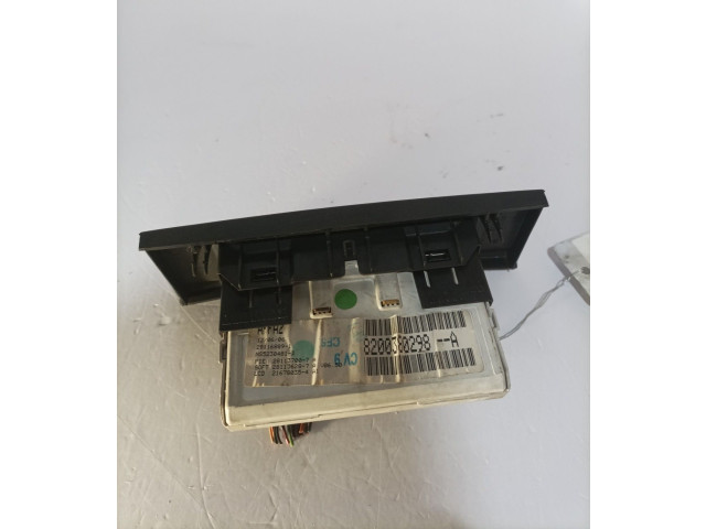 Дисплей       Renault Trafic II (X83)