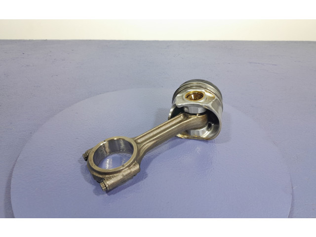 Píst Volkswagen PASSAT CC