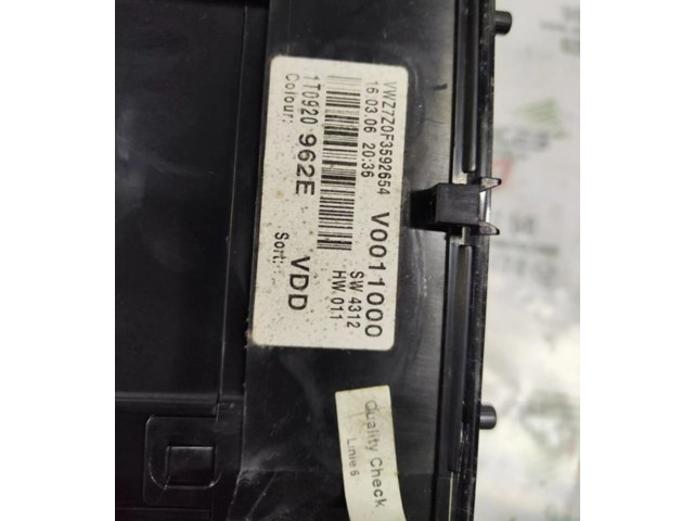 Панель приборов 1T0920962E   Volkswagen Touran I       