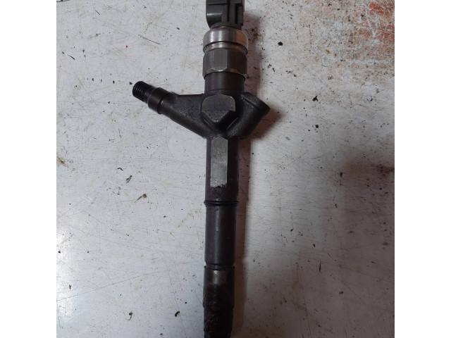 Vstřikovač AW420, 05F08008   Nissan Primera  pro naftový motor 2.2  