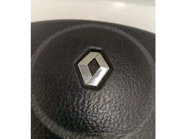 Подушка безопасности водителя 8200296060   Renault Clio II