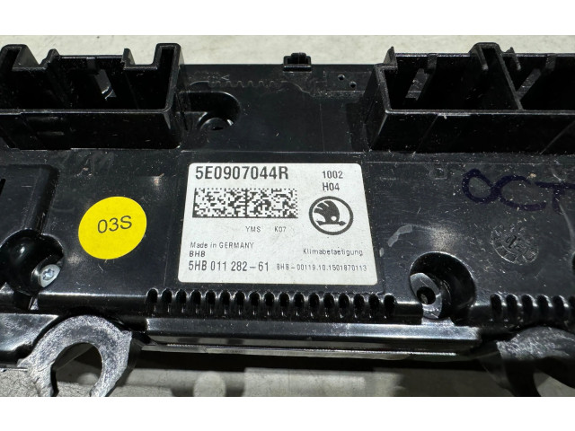 Блок управления климат-контролем 5E0907044R, 5HB01128261   Skoda Octavia Mk3 (5E)