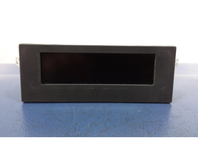 Радио/ проигрыватель CD/DVD / навигация