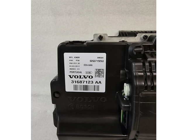 Панель приборов 31687123   Volvo XC90       