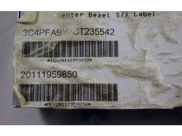 Дисплей    05064993AG   Fiat Freemont