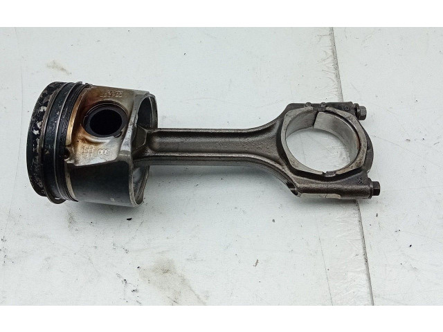 Píst 084267 Opel Astra K