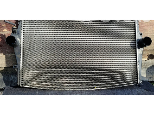 Интеркулер  8677288, 0403181CD7   Volvo S80 