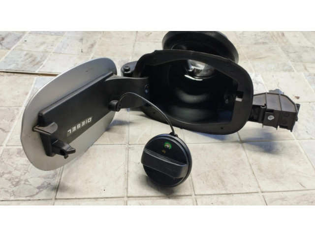 Крышка топливного бака