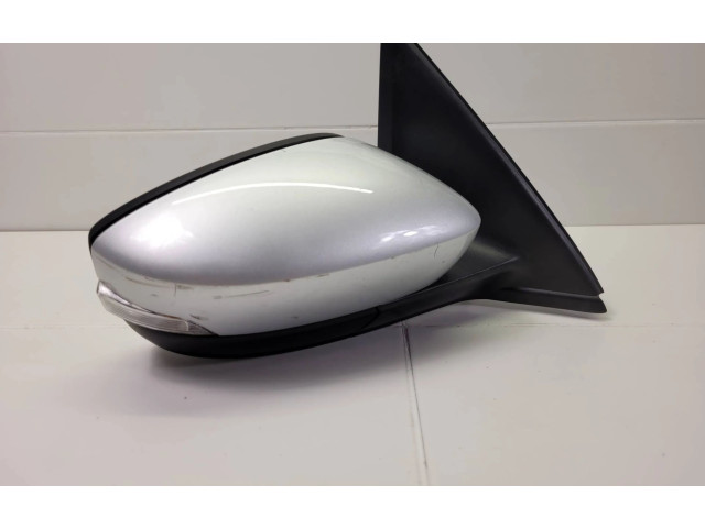 Зеркало электрическое Skoda Fabia Mk3 (NJ) 2015 - 2021 года