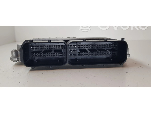 Блок управления двигателя 04L907445B Audi A3 S3 8V