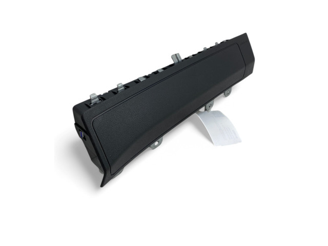 Подушка безопасности для колен A1768600402   Mercedes-Benz GLA W156