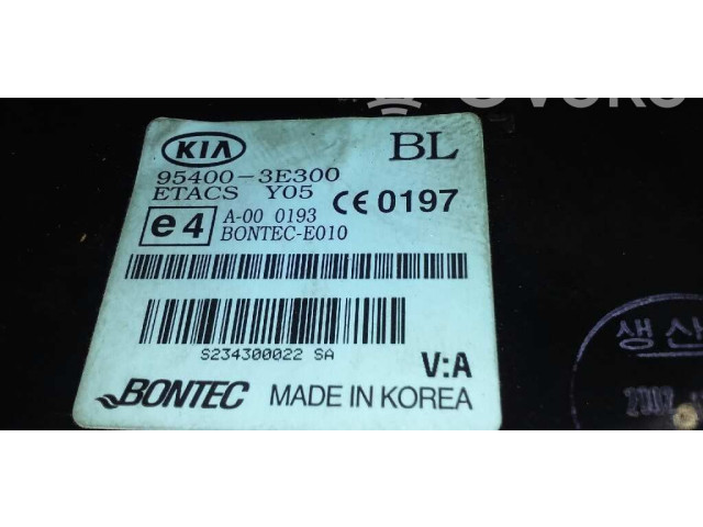 Блок управления двигателя 954003E300   KIA Sorento