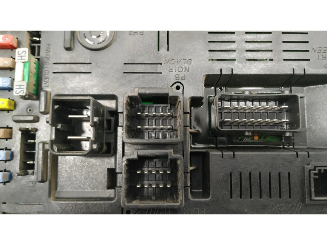 Блок предохранителей 9658158480 Citroen C4 I