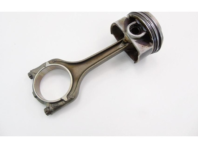 Поршень с шатуном 04EM Volkswagen Golf VII