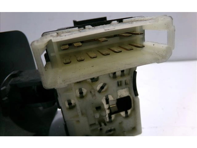 Ручка стеклоочистителей 143482 Renault Clio I